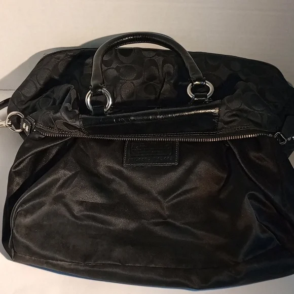 Black Coach Bag - Picture 8 of 10
